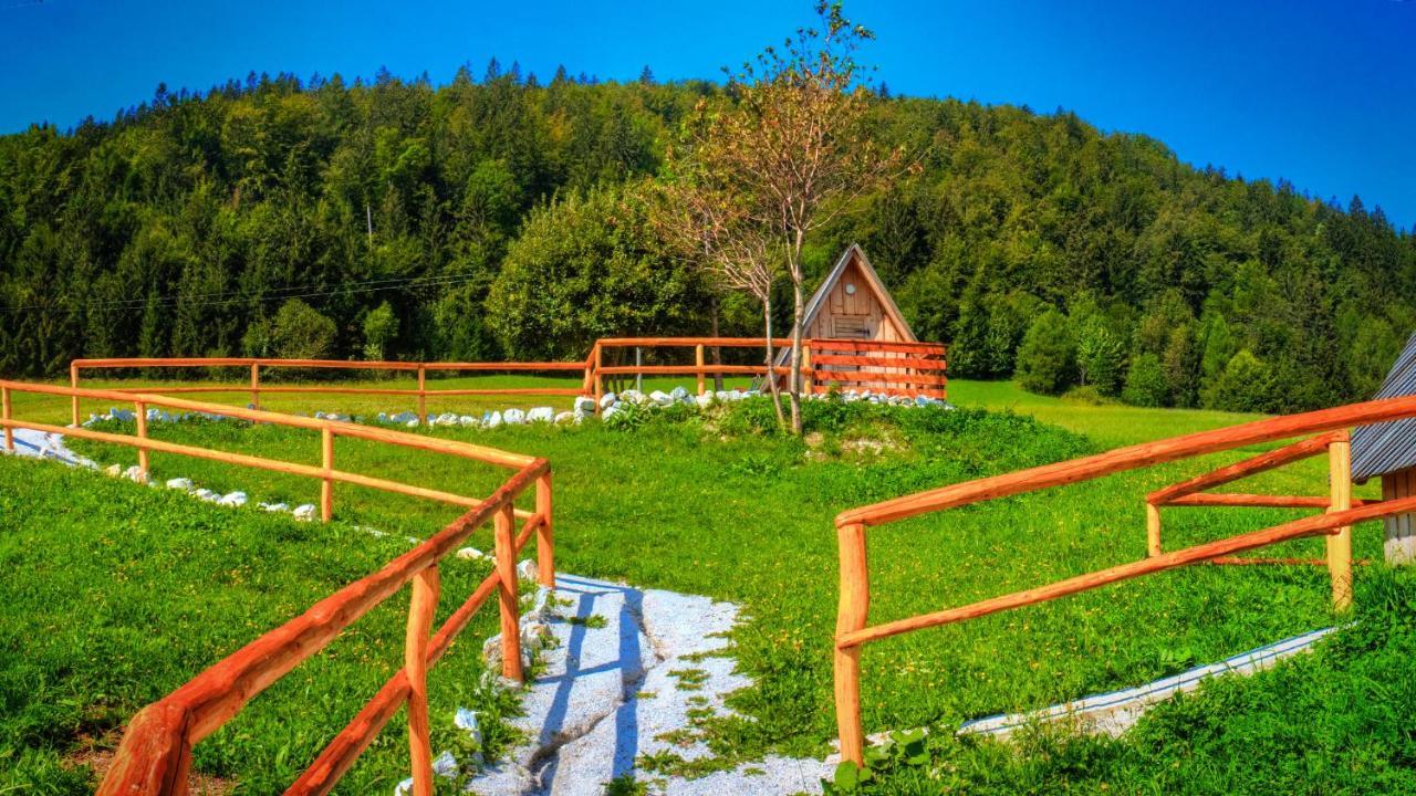 فندق Glamping Vrhovc زلزنيكي المظهر الخارجي الصورة