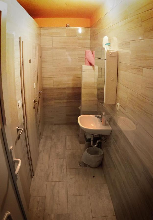 فندق Glamping Vrhovc زلزنيكي المظهر الخارجي الصورة