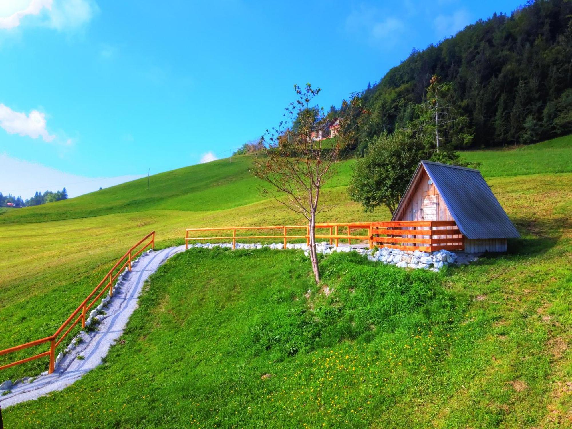 فندق Glamping Vrhovc زلزنيكي المظهر الخارجي الصورة